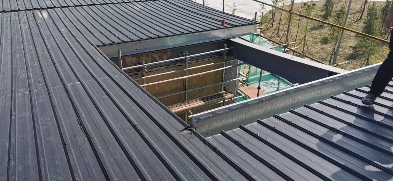 铝单板屋顶.jpg